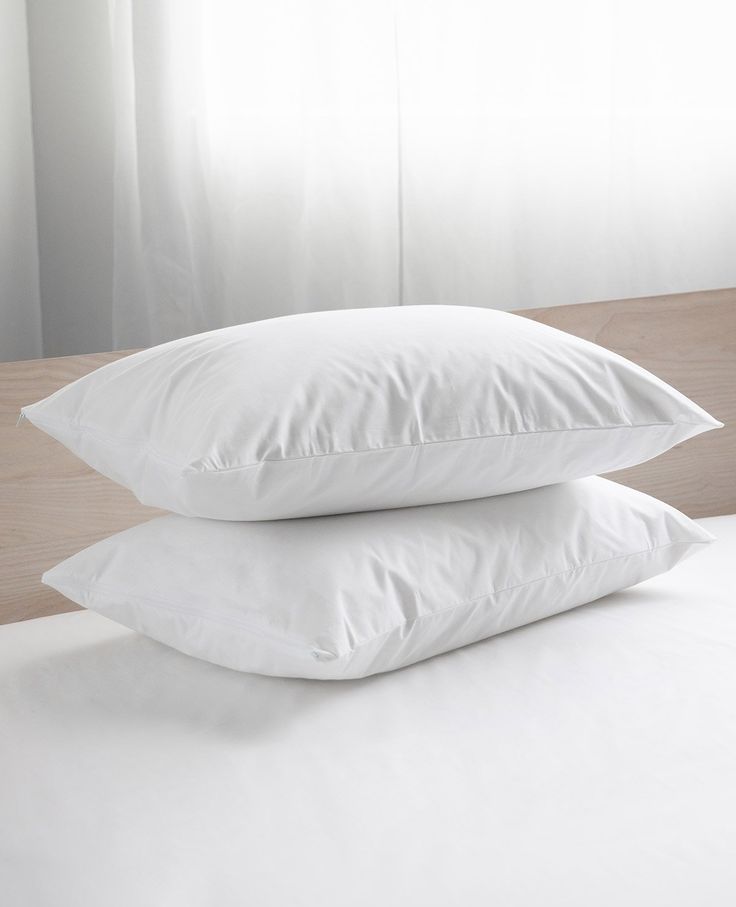 HH BED PILLOWS